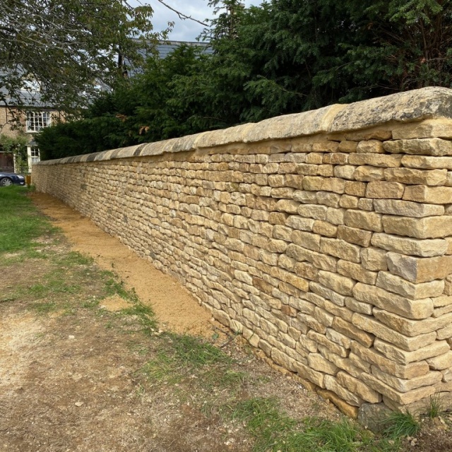 Cotswold Dry Stone Wall, Kingham, Oxfordshire