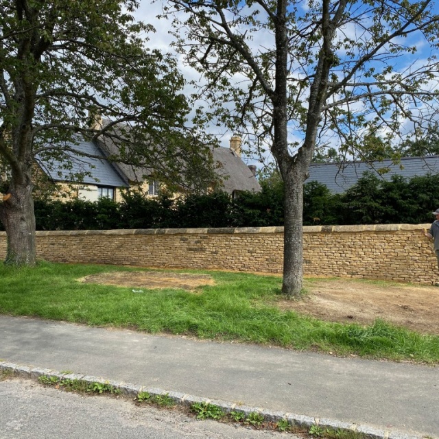 Cotswold Dry Stone Wall, Kingham, Oxfordshire