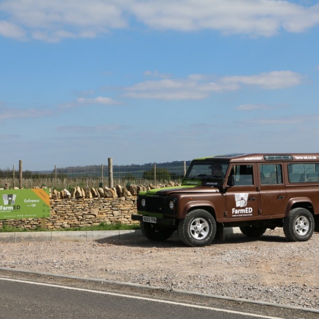 Cotswold Stone Dry Stone Wall, Oxfordshire