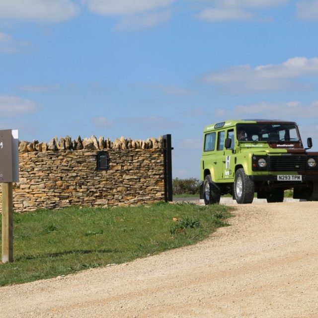 Cotswold Stone Dry Stone Wall, Oxfordshire