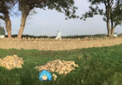 Cotswold Stone Dry Stone Wall, Oxfordshire