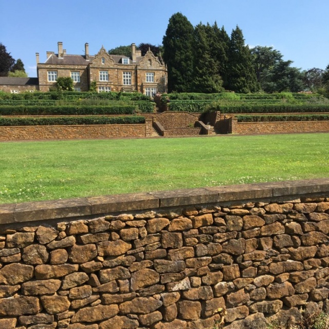 Ironestone Drystone Walls, Catesby House, Warwickshire